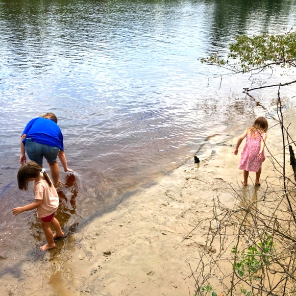 Meet your Posher, Sarah - Picture 1 of 1